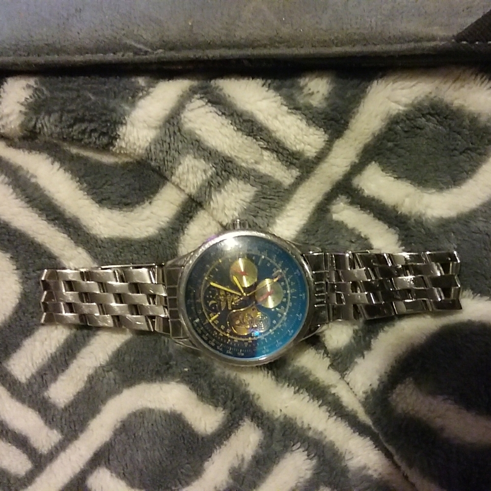 Mens watch